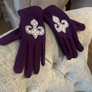Elegant Purple Gloves with Rhinestone Detailing